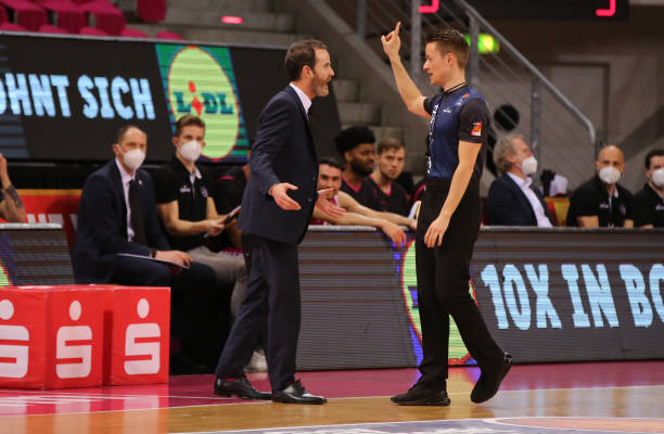 是争冠路上 是争冠路上