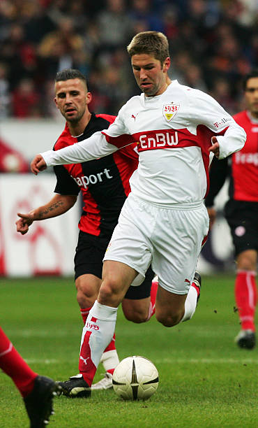 台上持续发 台上持续发